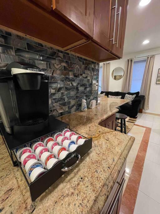 Modern Rental Brooklyn'S Hidden Gem New York Bagian luar foto