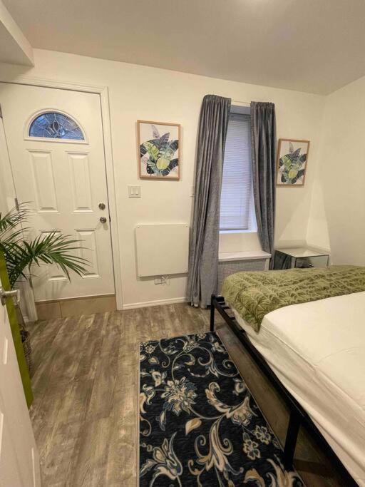 Modern Rental Brooklyn'S Hidden Gem New York Bagian luar foto
