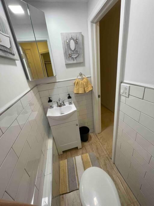 Modern Rental Brooklyn'S Hidden Gem New York Bagian luar foto