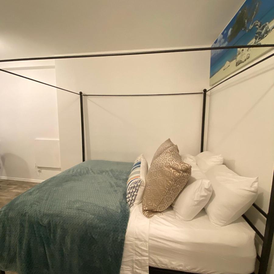 Modern Rental Brooklyn'S Hidden Gem New York Bagian luar foto
